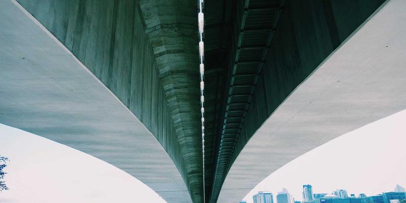 IPv6规模部署与过渡技术深度剖析：双栈、隧道与翻译在系统集成与软件开发中的实践